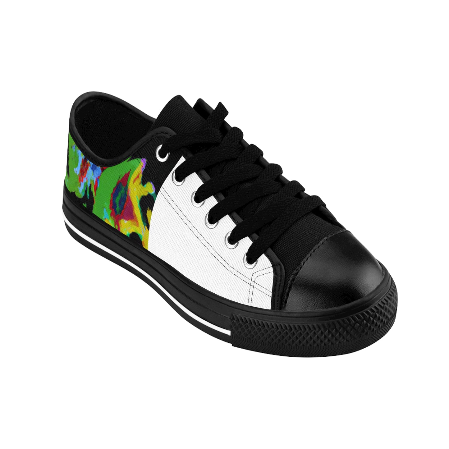 Salvador de la Rue, a renowned Spanish cobbler from the 1500s in Seville. Born to a family of cobblers, he mastered the intricate craftsmanship of shoe design and often pushed the boundaries of his craft to create-low top