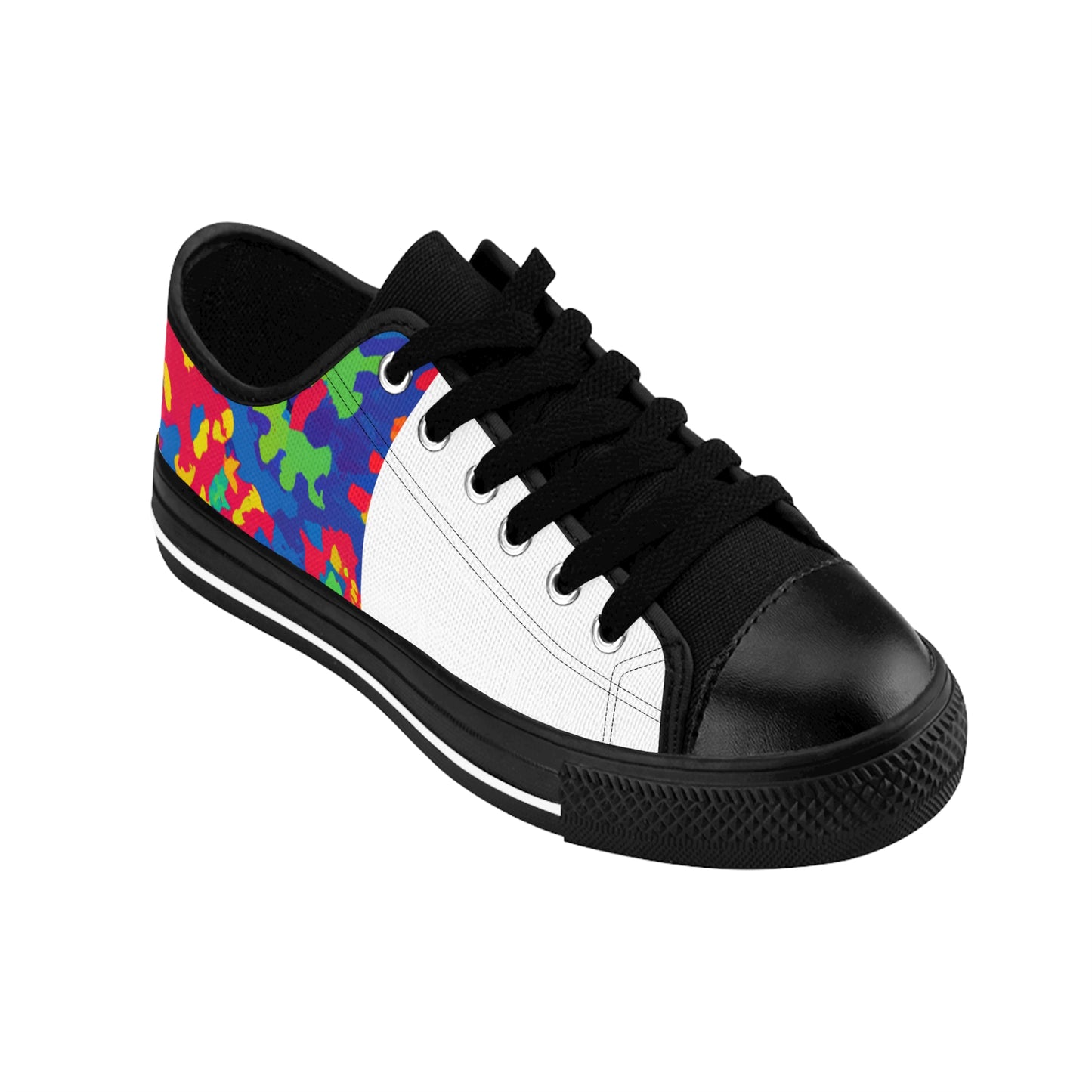 María Castillo, the pioneering female shoe designer from 16th century Spain. Born in Seville, María presented her first shoe collection at the age of sixteen, quickly making a splash in Spanish fashion circles and inspiring many of the great-low top