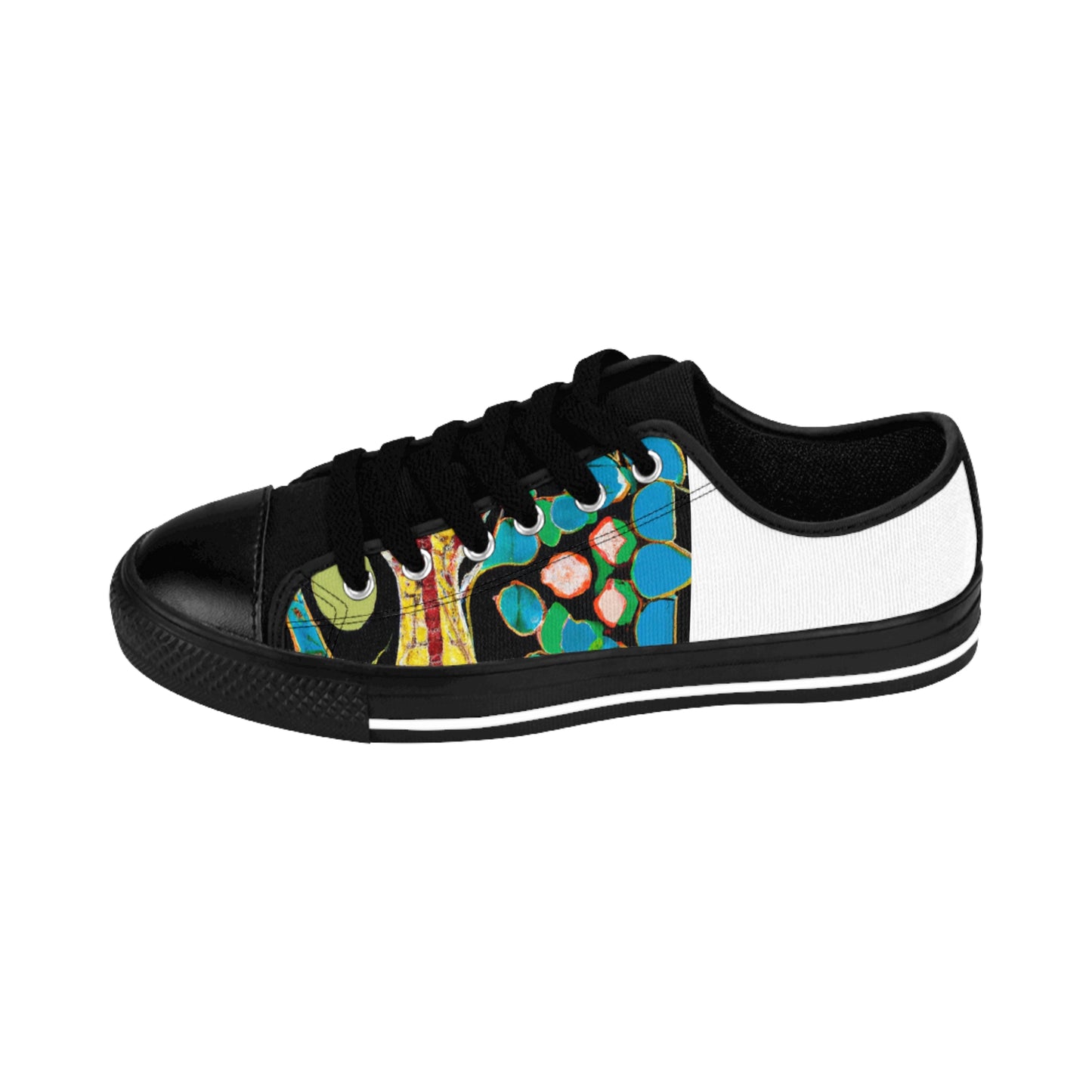 Manuelo de Castilla. Manuelo de Castilla was a Spanish shoemaker who lived in the 1500s. He was renowned for his detailed and intricate craftsmanship, creating beautifully decorated shoes for some of the most influential people in Spanish-low top
