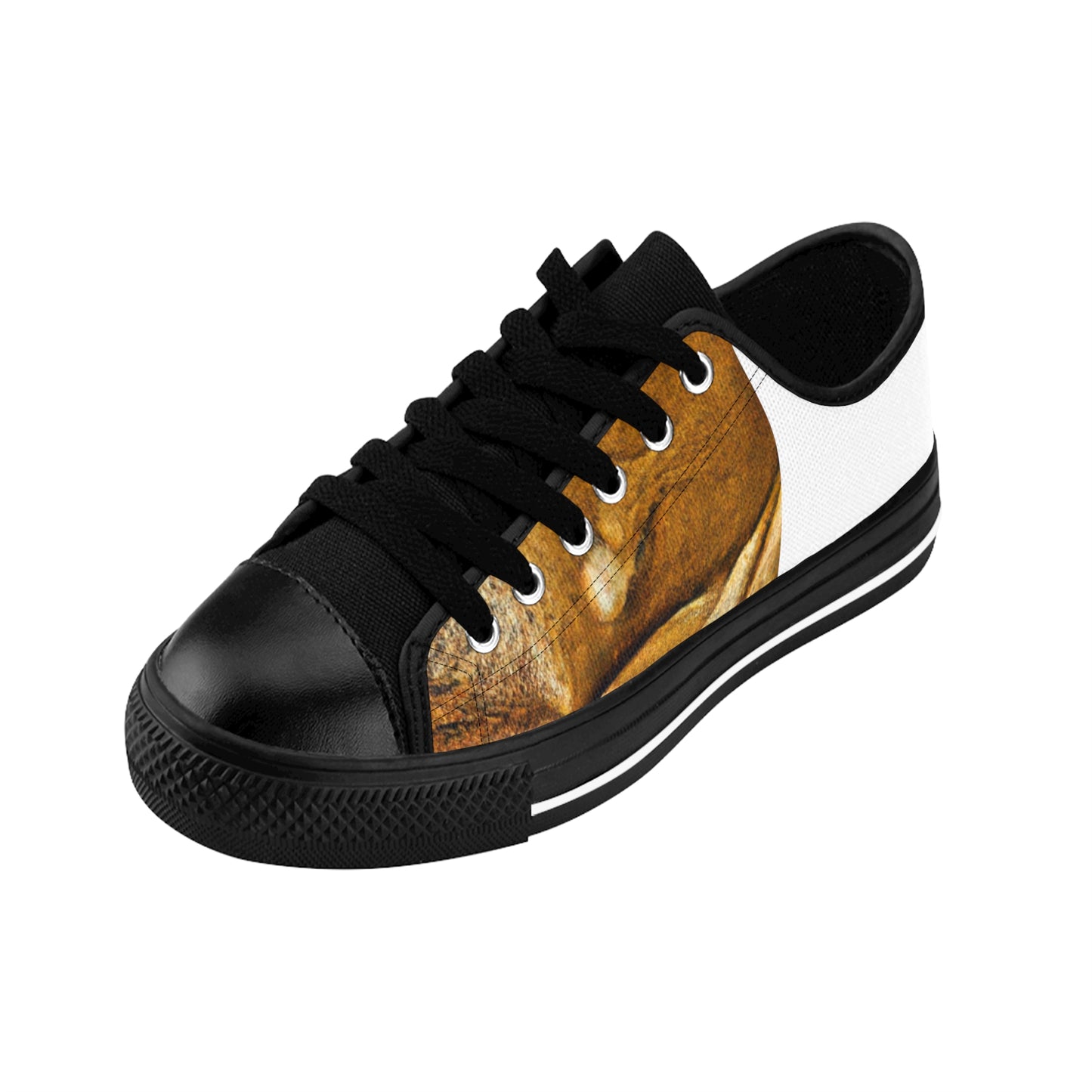 Luisa Gildreguez, a 16th-century Spanish shoe designer. She began designing shoes as a hobby before turning it into a full-time profession. Luisa worked with an array of materials, from velvet and leather to intricate-low top