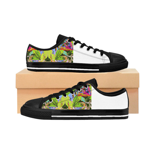 Ignacio Vasquez-Rodriguez was an Spanish shoemaker from the 1500s who was known for his distinctively ornamental, handcrafted leather shoes - often adorned with exquisite buckles, laces, and embossed details.-low top