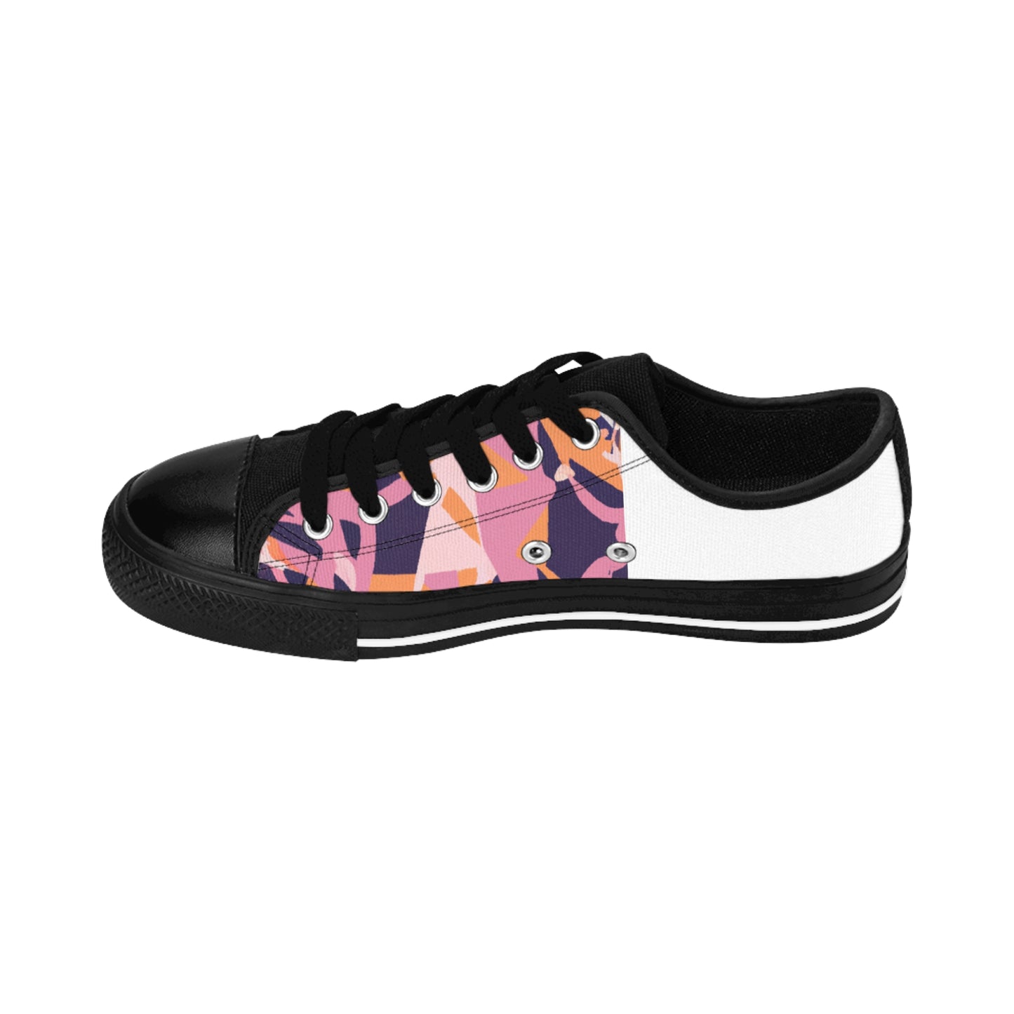 Juan Santiago, a legendary shoemaker from the 1500s in Spain. He was renowned for his elaborate and detailed designs of Spanish leather shoes and was popular amongst the noble classes. His shoes were decorated with intricate embroidery, jewels,-low top