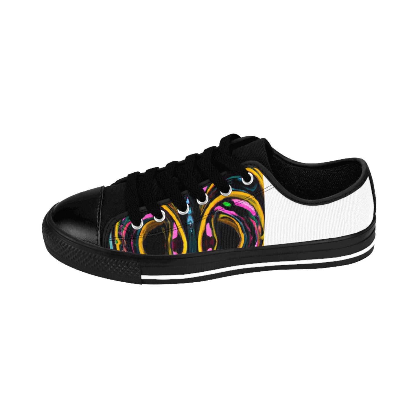 Sabastiano de Barreira: Born in Spain in 1536, Sabastiano de Barreira was known for his innovative craftsmanship and unique designs. His creations ranged from intricate works of embroidered leather to pieces of-low top