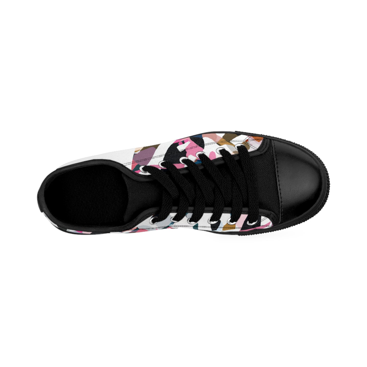 Sebastián Arteaga was an acclaimed 16th century Spanish shoe designer from Madrid. His designs often featured intricate embroidery and texture, drawing inspiration from the Moorish-style architecture and motifs found throughout his home country-low top