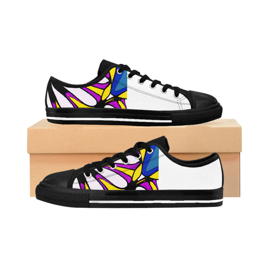 Alejandra de Córdoba
Alejandra was an innovative shoe designer from Córdoba, Spain who lived in the 1500s. She designed stunning leather slippers and shoes with fine embroidery on them and-low top