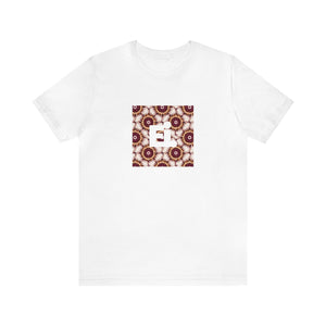 Anna DiVinci is a renowned streetwear designer from the 1990s in Italy. She became famous for her vibrant, colorful and original designs, often combining retro, modern, and edgy touches. With her bold vision and style,-Tee