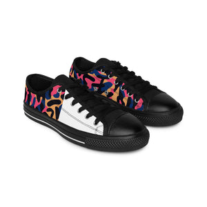 Esteban of Toledo was a pioneering shoe designer from 16th century Spain who created one-of-a-kind designs for the aristocracy of the time. Working from his small workshop in Toledo, Esteban crafted beautiful leather shoes that-low top