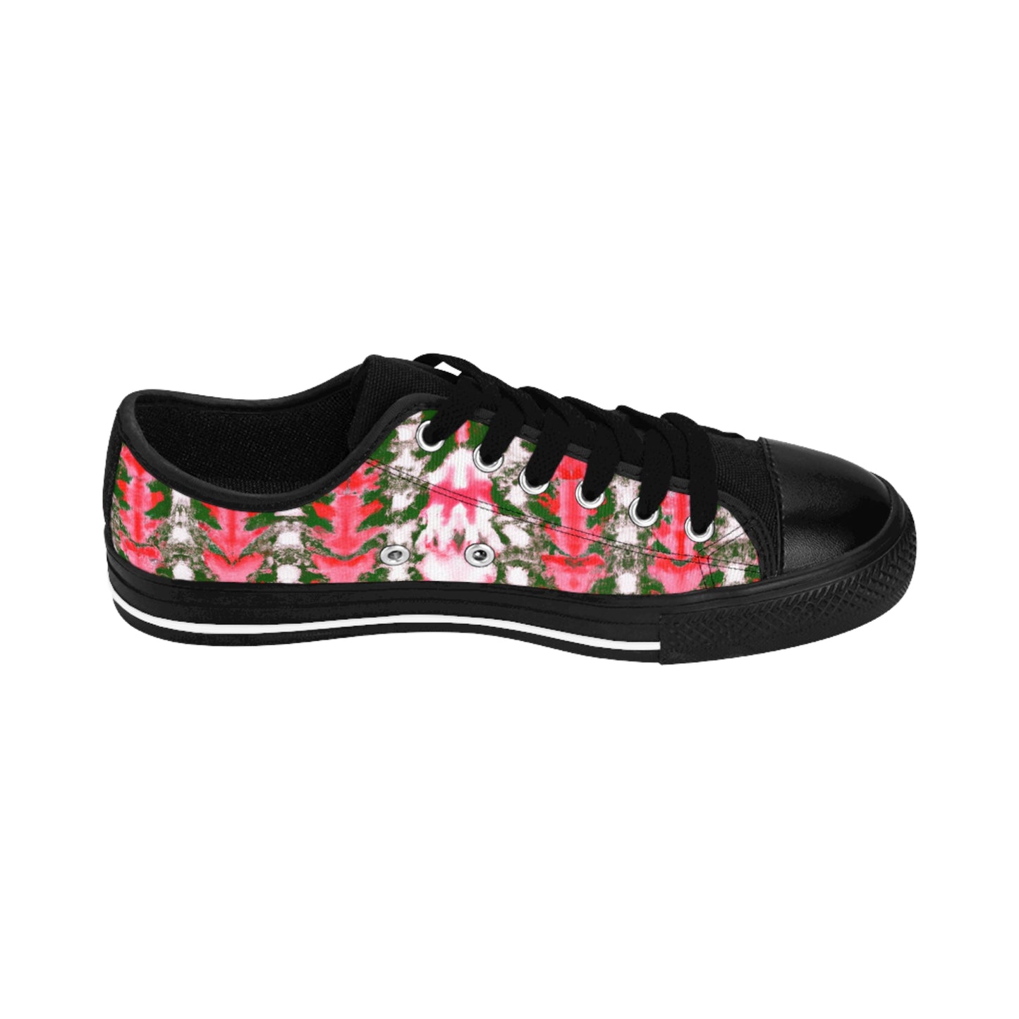 Manuelo Esteban
Manuelo Esteban was an innovative shoe designer from Spain during the 1500s. His designs combined traditional Spanish leather craftsmanship with the newest trends from other parts of Europe. His footwear was ornately-low top