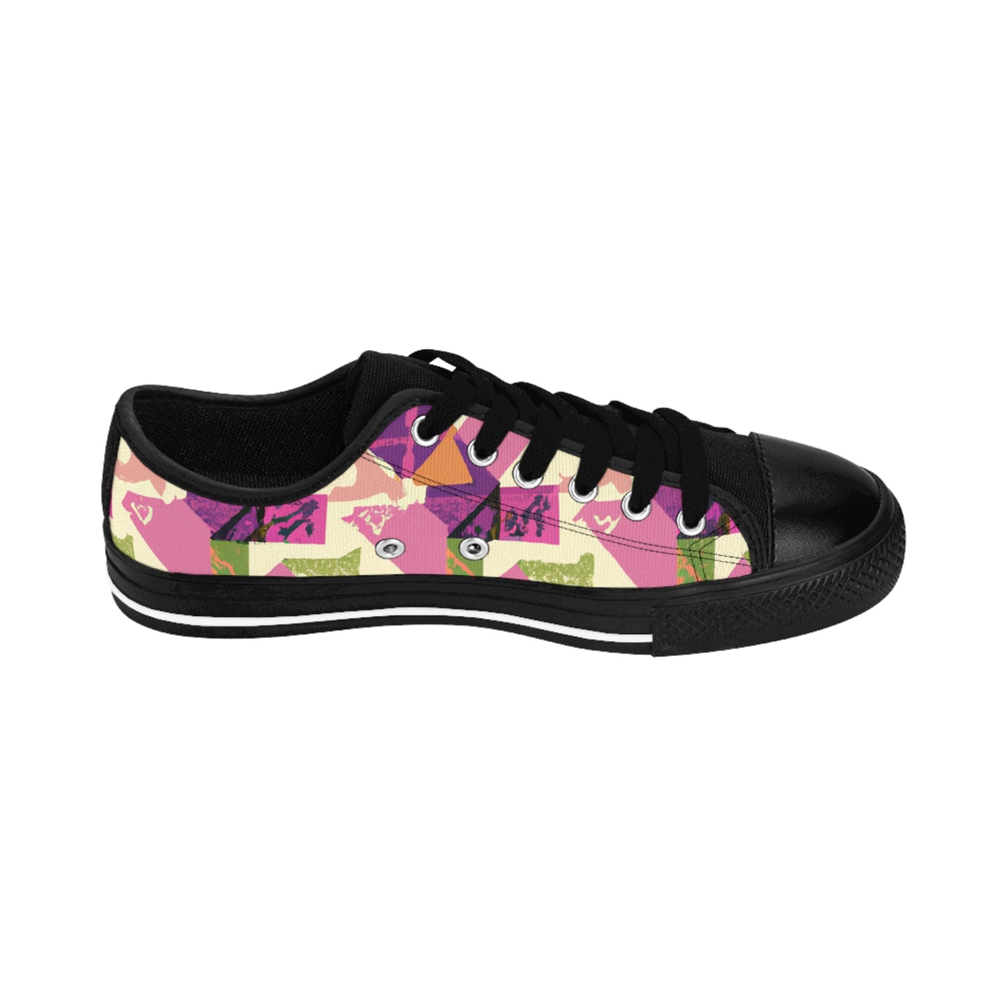 Manuel de Aragona is an imaginary shoe designer from the 1500s in Spain. He gained acclaim while working as a cobbler at the royal court of King Philip II. Manuel become well-known for his custom designs that utilized-low top