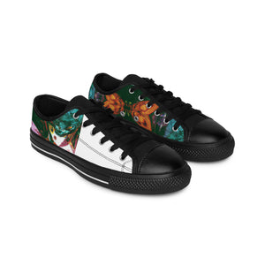 Manuel de los Santos was a Spanish shoe designer, living in the 1500s. He was known for crafting exquisite and comfortable shoes, using the finest materials available, such as leather and velvet. He was dedicated to his craft and made sure-low top