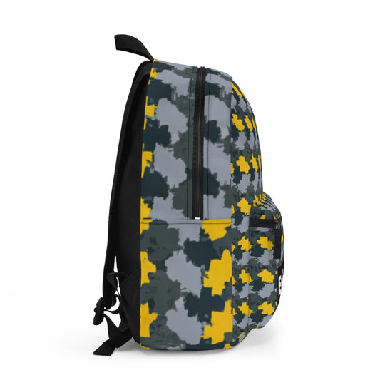 Female: Marta Poulett. Male: Etienne Massenet.-backpack