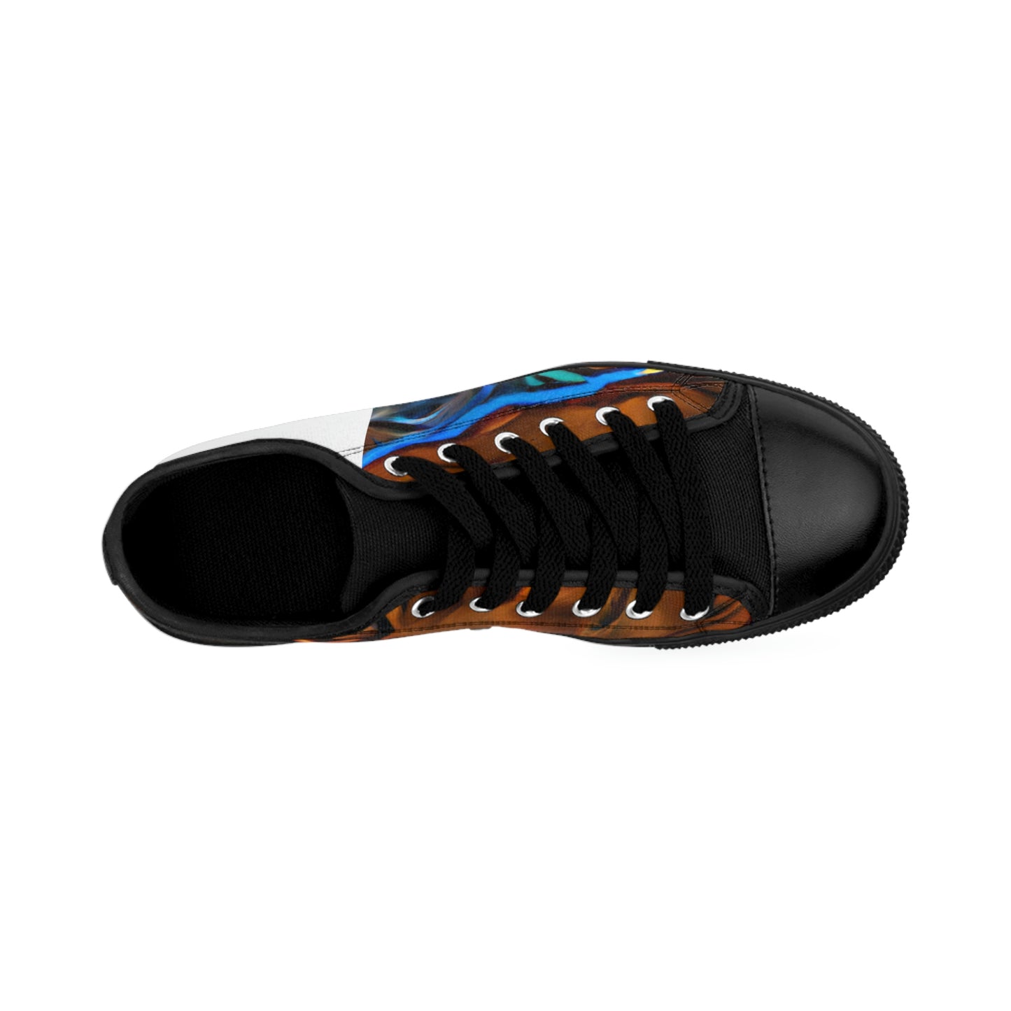 Sancho Manzano – A renowned Spanish shoe designer from the 16th century. He was renowned for his creativity and use of traditional Spanish styles, combining traditional leather with gold and silver embellishments. He was known for making high--low top