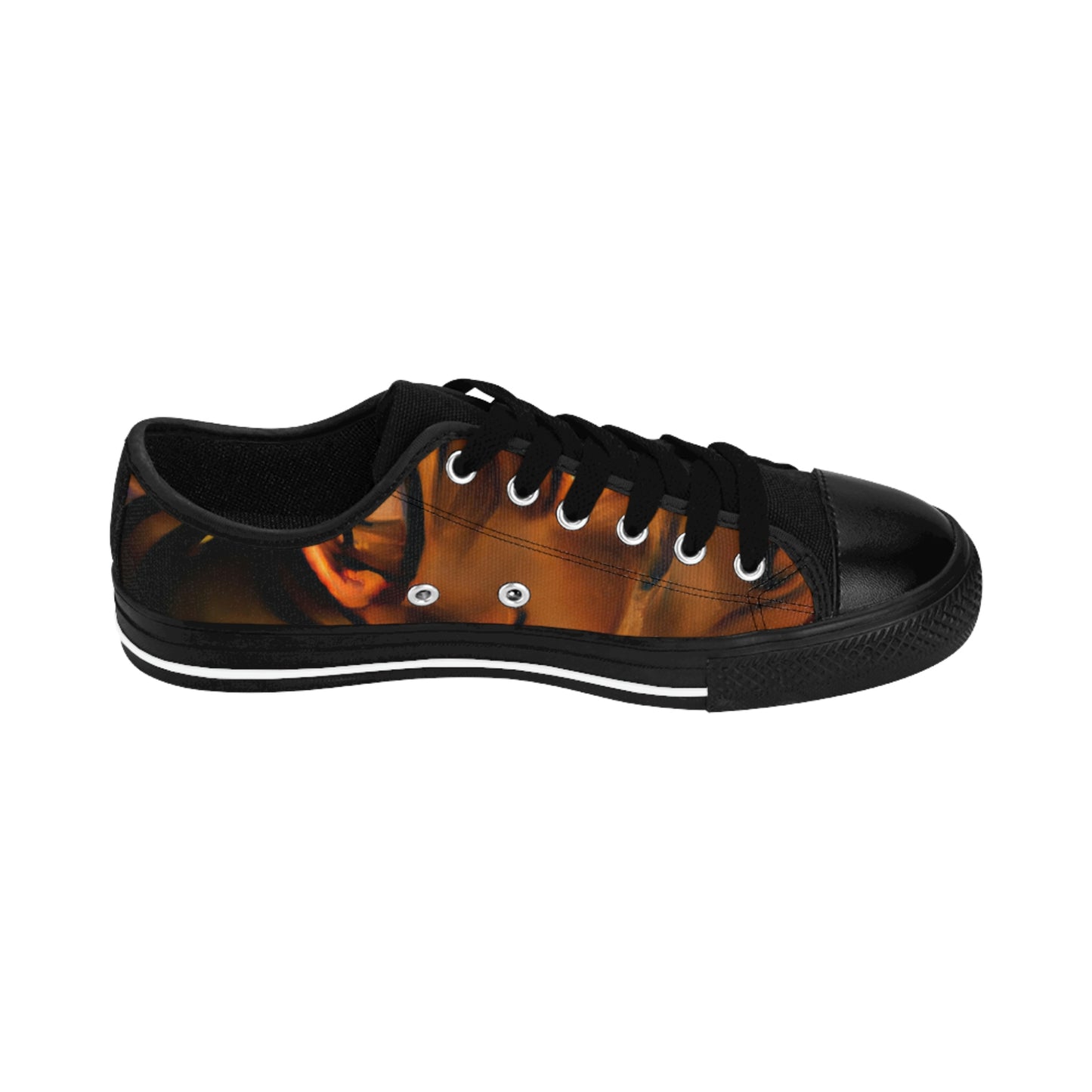 Sancho Manzano – A renowned Spanish shoe designer from the 16th century. He was renowned for his creativity and use of traditional Spanish styles, combining traditional leather with gold and silver embellishments. He was known for making high--low top