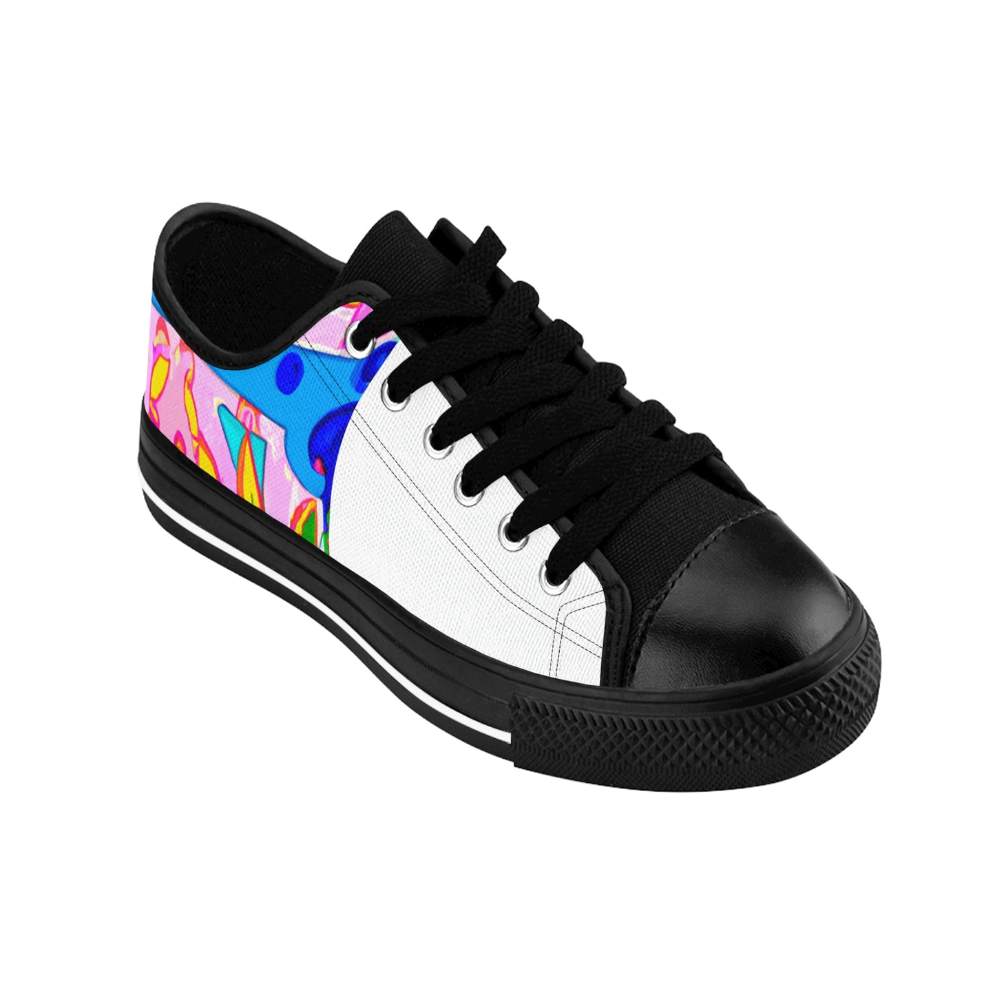 Luisito de la Muñoz
This famed shoe designer from Spain was famous for his craftsmanship in the 16th century. He specialized in creating beautiful and intricate footwear for the Spanish court. With gold, silver, velvet,-low top