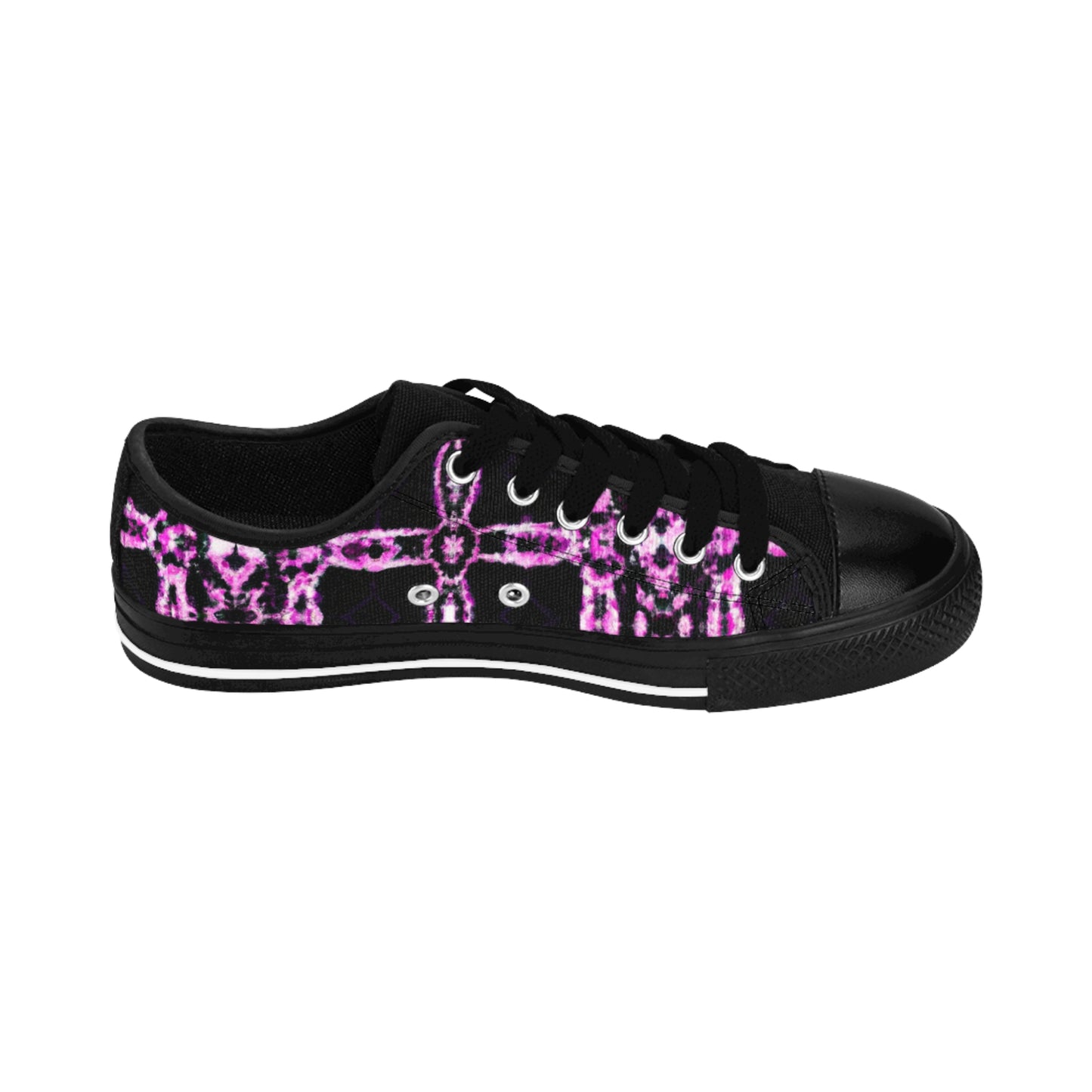 Abelardo de Molina, a Spanish shoe designer born in 1550 in Valencia, is renowned for crafting breath-taking, ornamental shoes during the height of the Spanish Renaissance. His specialty is hand-tooling elaborate designs into the-low top