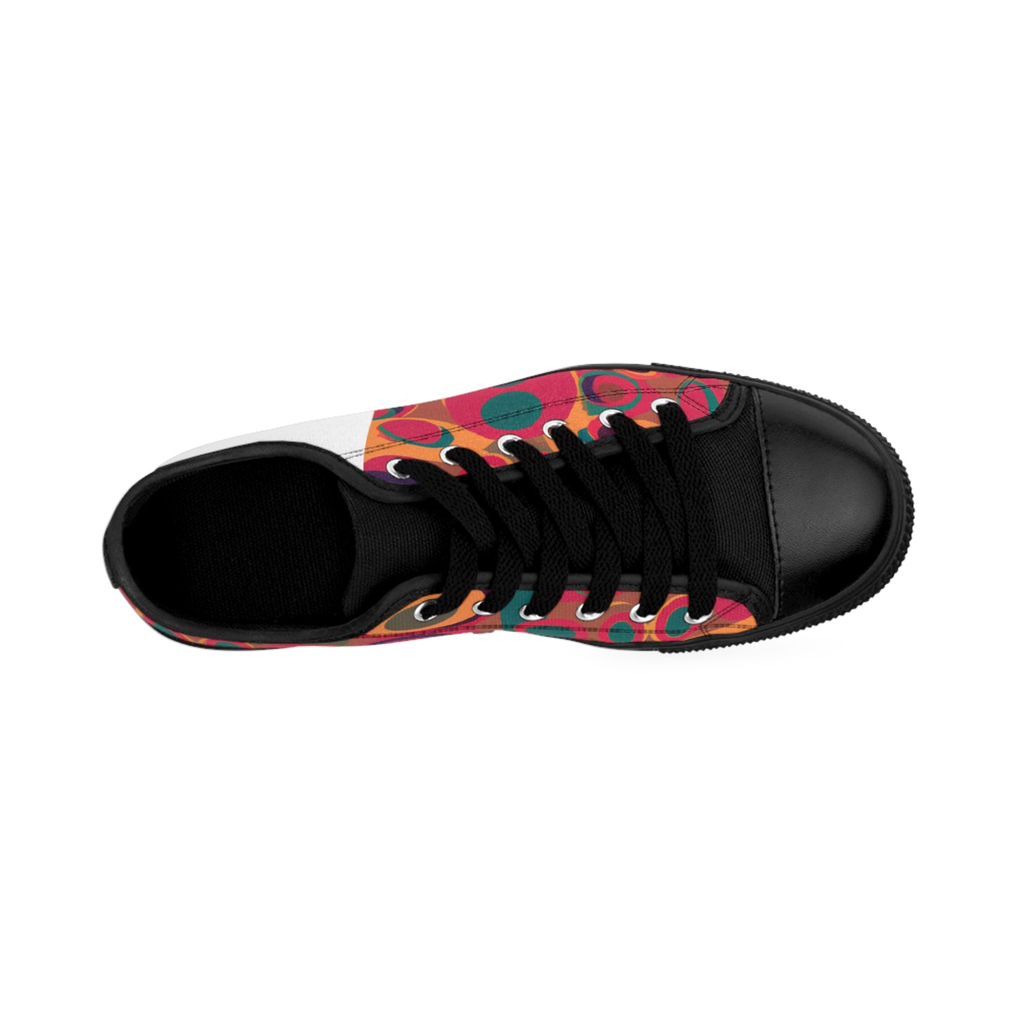 Male:

Pedro de la Vega, an iconic Spanish shoemaker from the 16th century. His work was renowned for its unique combination of traditional Spanish leatherworking and modern touches like embossed metal decorations and intricate lace detailing.-low top