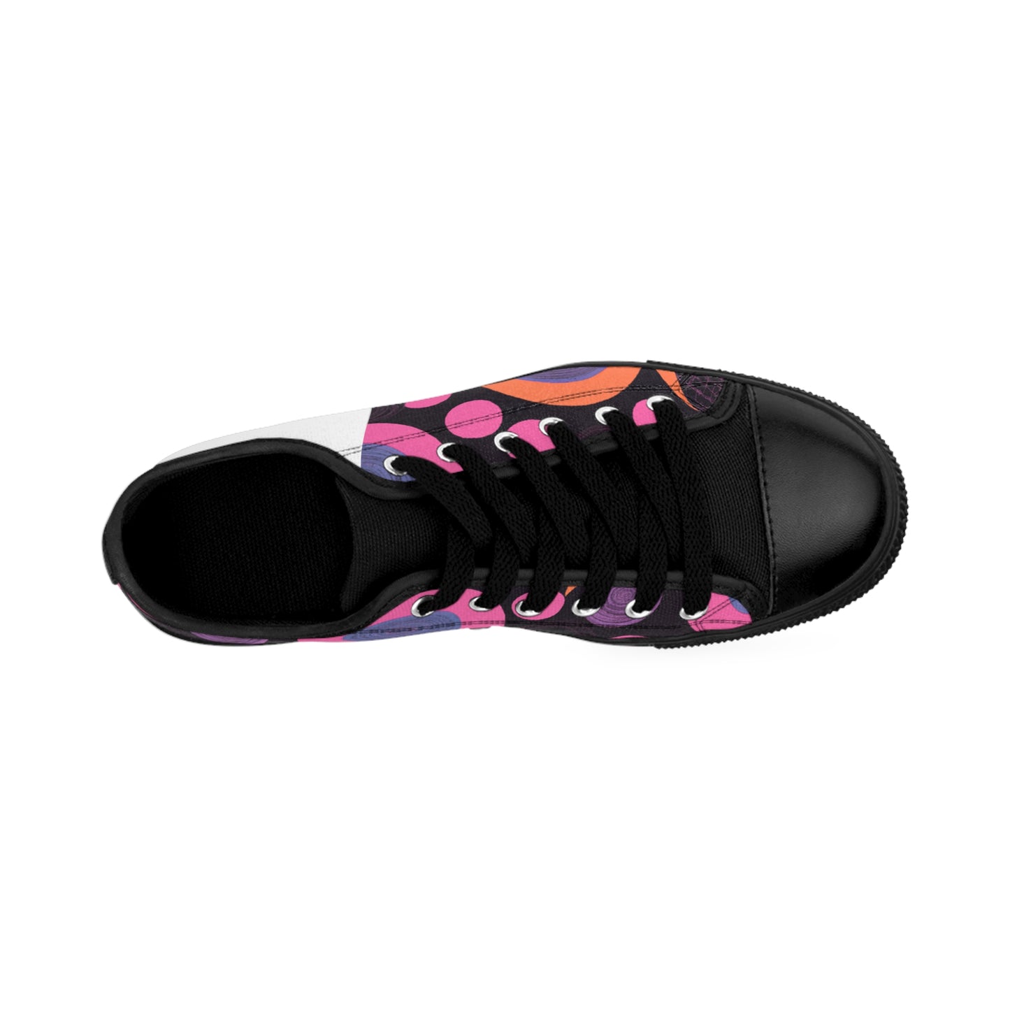 Sancho El Espléndido
Sancho El Espléndido is an infamous shoe designer from the 1500s in Spain. His creations are known for their bold colors and intricate designs. He also works extensively-low top