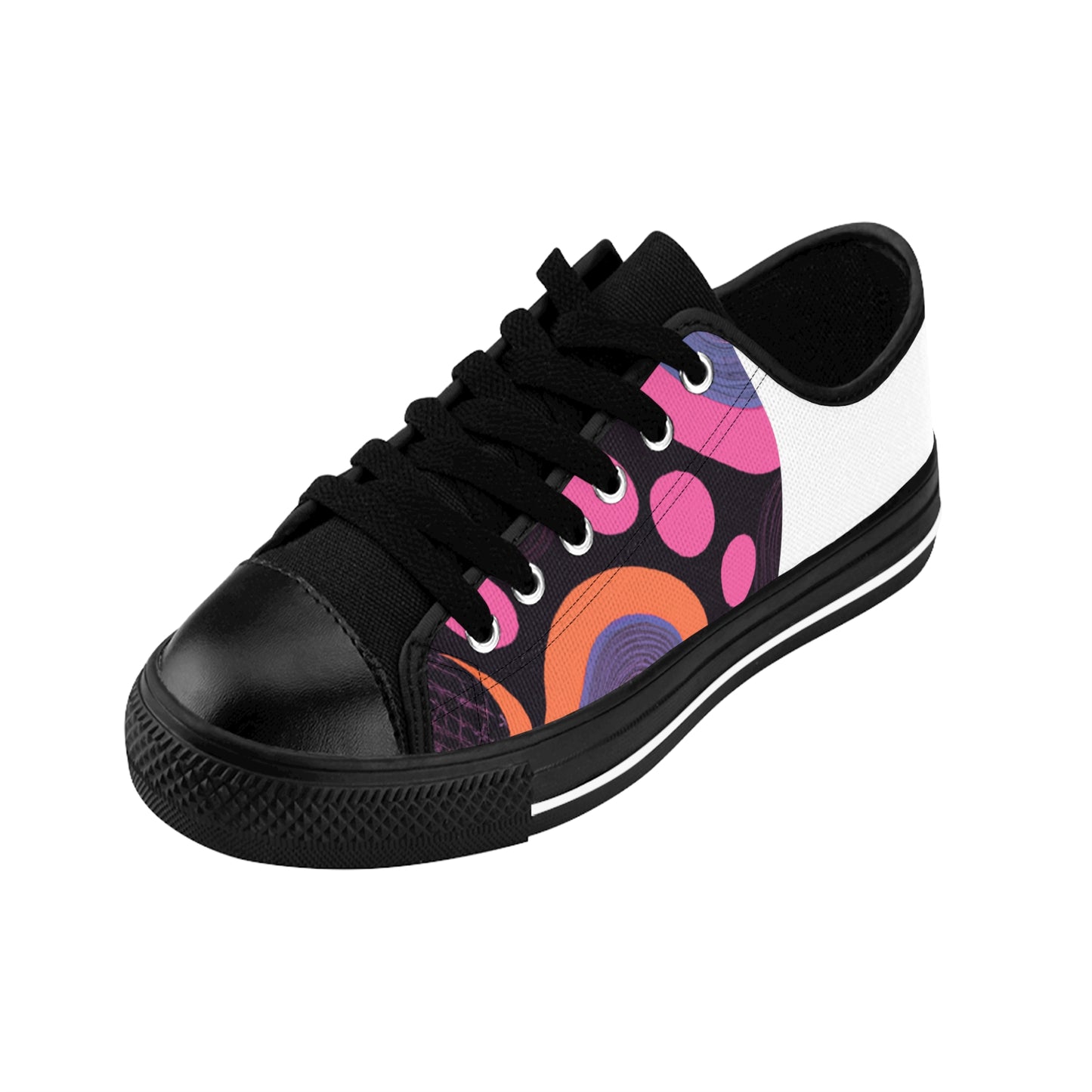 Sancho El Espléndido
Sancho El Espléndido is an infamous shoe designer from the 1500s in Spain. His creations are known for their bold colors and intricate designs. He also works extensively-low top