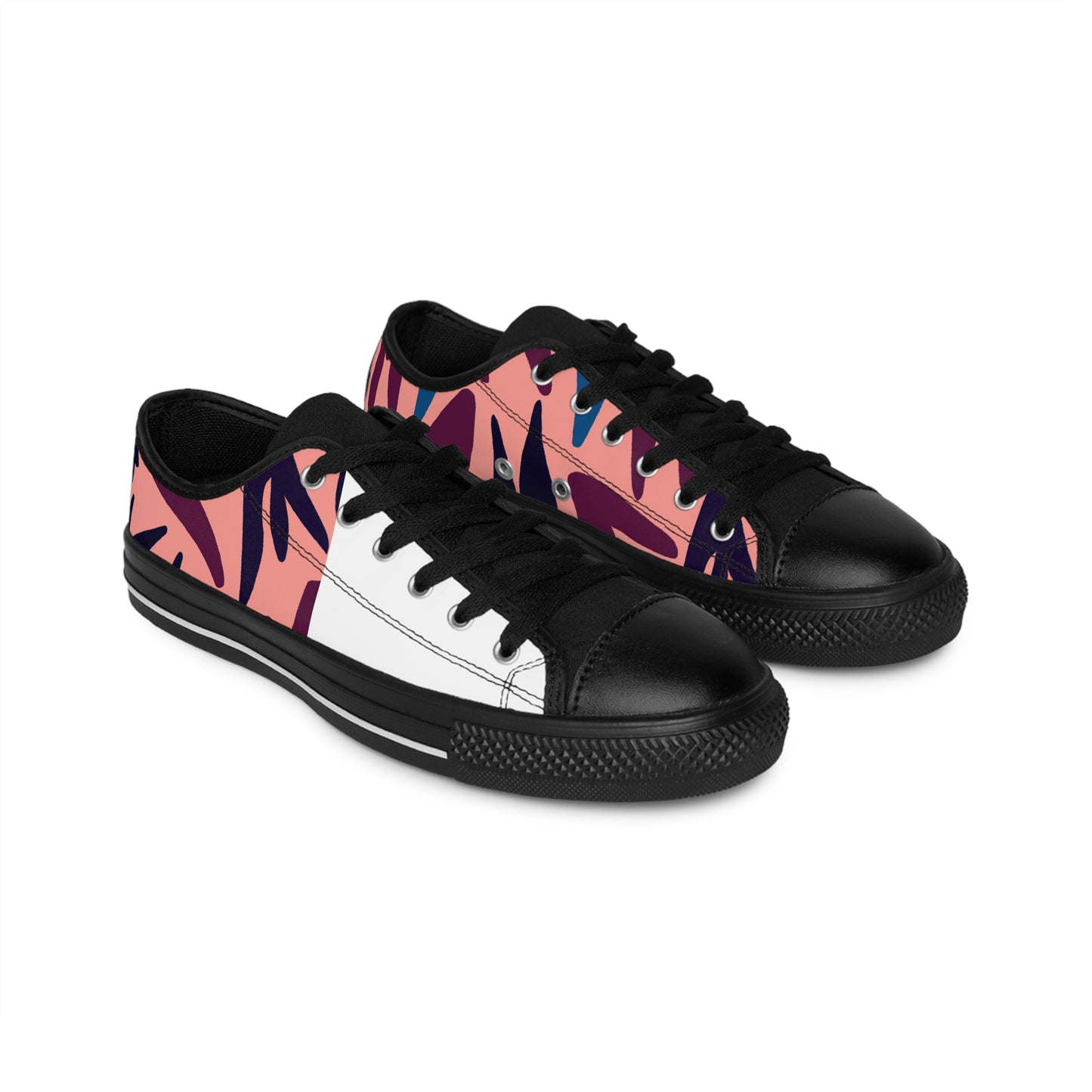 Sebastian del Sole, a Spanish shoe designer from the 1500s. A master of the craft, Sebastian was renowned for his beautiful handcrafted leather shoes. He was famous for his intricate designs and intricate stitching, often using dyed leather-low top