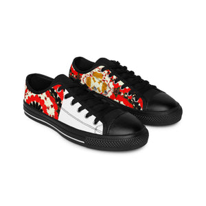 Don Fernando de Cardenas, a renowned shoe designer from Spain during the 1500s. De Cardenas was known for his elaborate designs which incorporated Spanish influence such as intricate flamenco-inspired patterns and embroidery. He was-low top