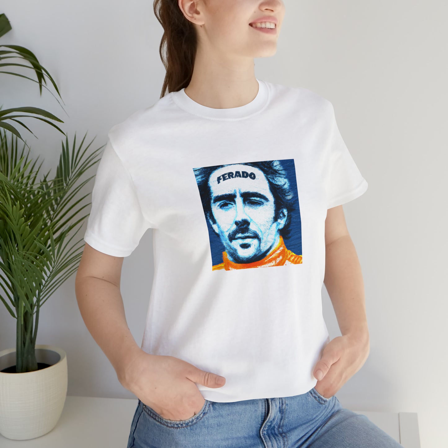 Miranda Donati, a female streetwear designer from Italy in the 90s. With a sharp eye for detail and bold color combinations, Miranda helped revolutionize the Italian streetwear scene in the 90s, introducing bold graphic designs and oversized-Tee