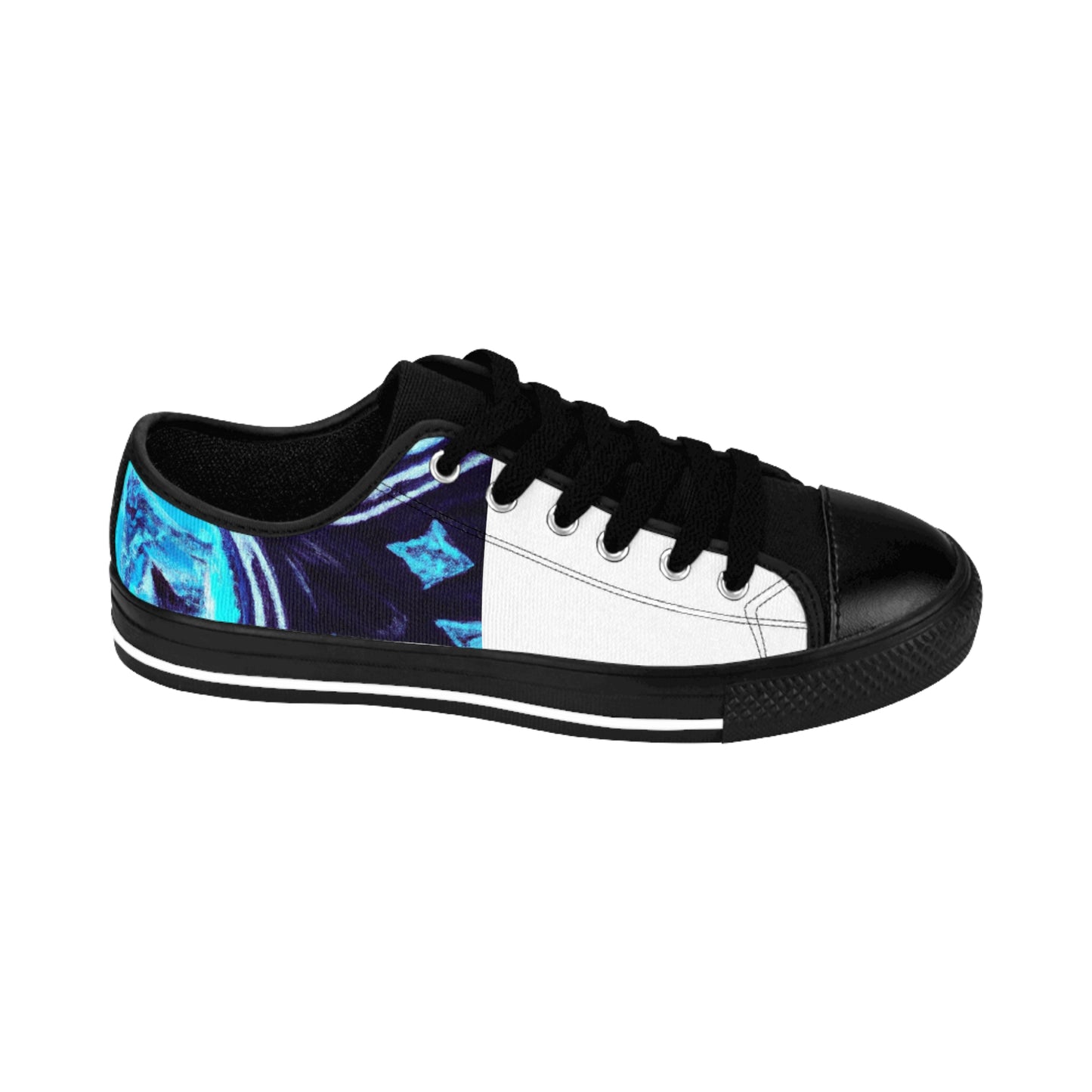 Pablo de la Rosa was an up-and-coming leather craftsman from 16th century Spain. Raised in the stunning city of Seville, Pablo was inspired by the beauty of the city and became renowned for his opulent,-low top