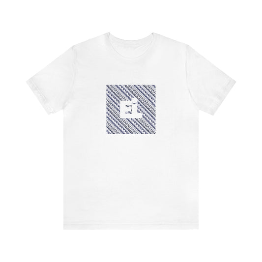Francesco DiVespari is an Italian streetwear designer from the 1990s, known for his daring and innovative designs. He creates looks that blend street-style with fashion-forward elements, and his tees, hoodies-Tee