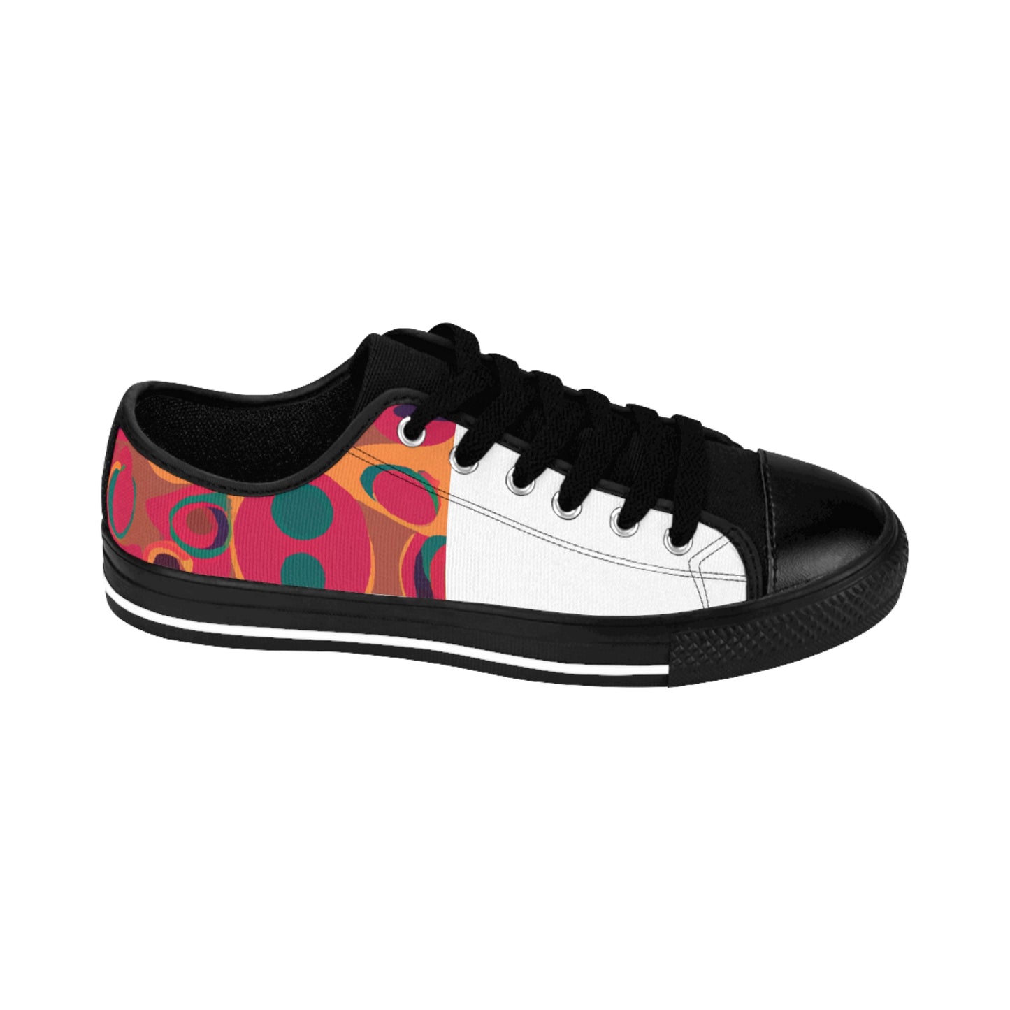 Male:

Pedro de la Vega, an iconic Spanish shoemaker from the 16th century. His work was renowned for its unique combination of traditional Spanish leatherworking and modern touches like embossed metal decorations and intricate lace detailing.-low top