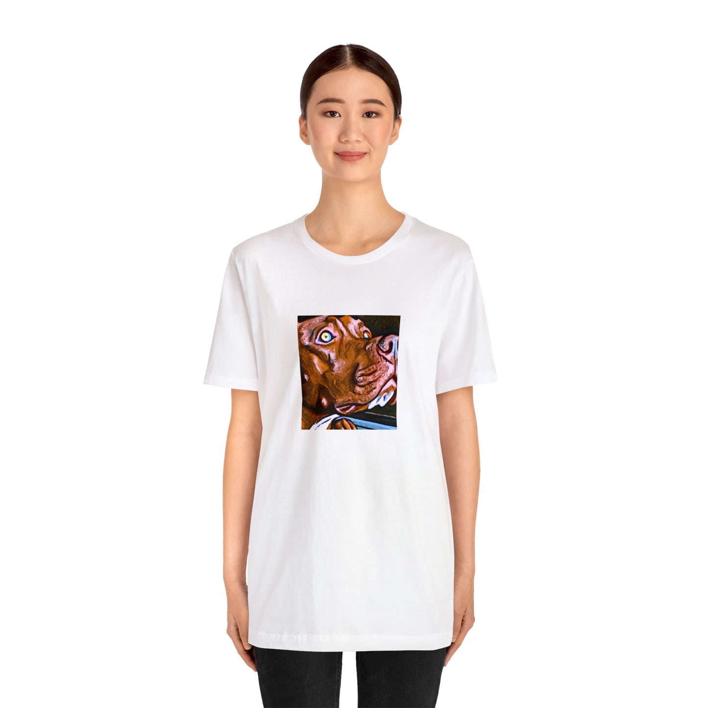 Giada Mercurio is an Italian streetwear designer from the 1990s. She was born and raised in Milan and is known for her bold and daring fashion designs, which took traditional streetwear to the next level. She often used bright-Tee