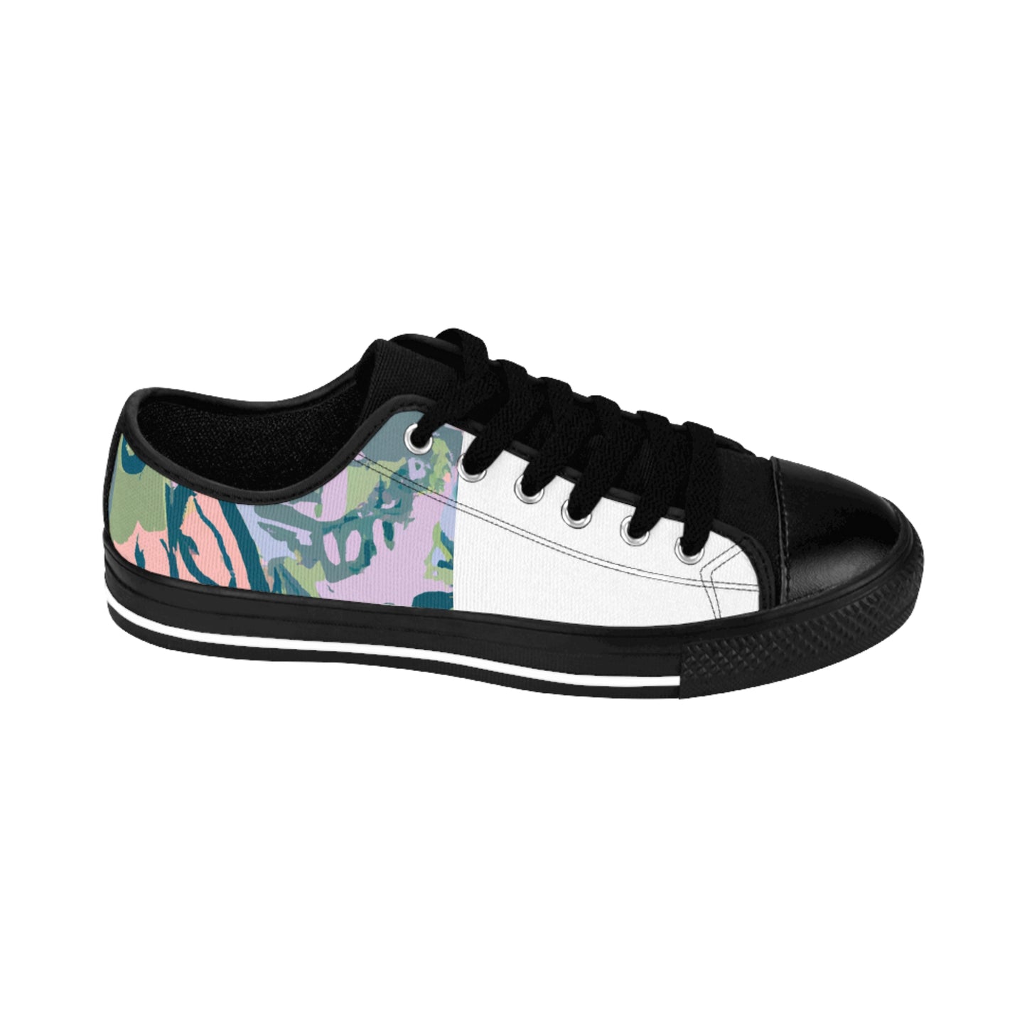 Marcella de Castilla
Marcella de Castilla was a Spanish shoe designer who lived during the Renaissance period in the 1500s. Her designs were highly sought after in the courts of Spain, and she became widely known for-low top