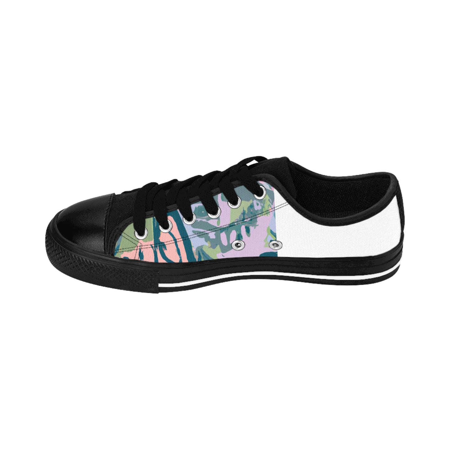 Marcella de Castilla
Marcella de Castilla was a Spanish shoe designer who lived during the Renaissance period in the 1500s. Her designs were highly sought after in the courts of Spain, and she became widely known for-low top